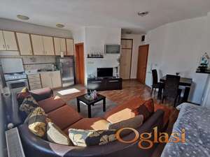 jednoiposoban stan – Bulevar Oslobođenja, 36 m² 